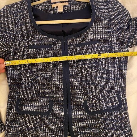 BANANA Republic jacket in very good condition. Size 0 - Picture 7 of 10